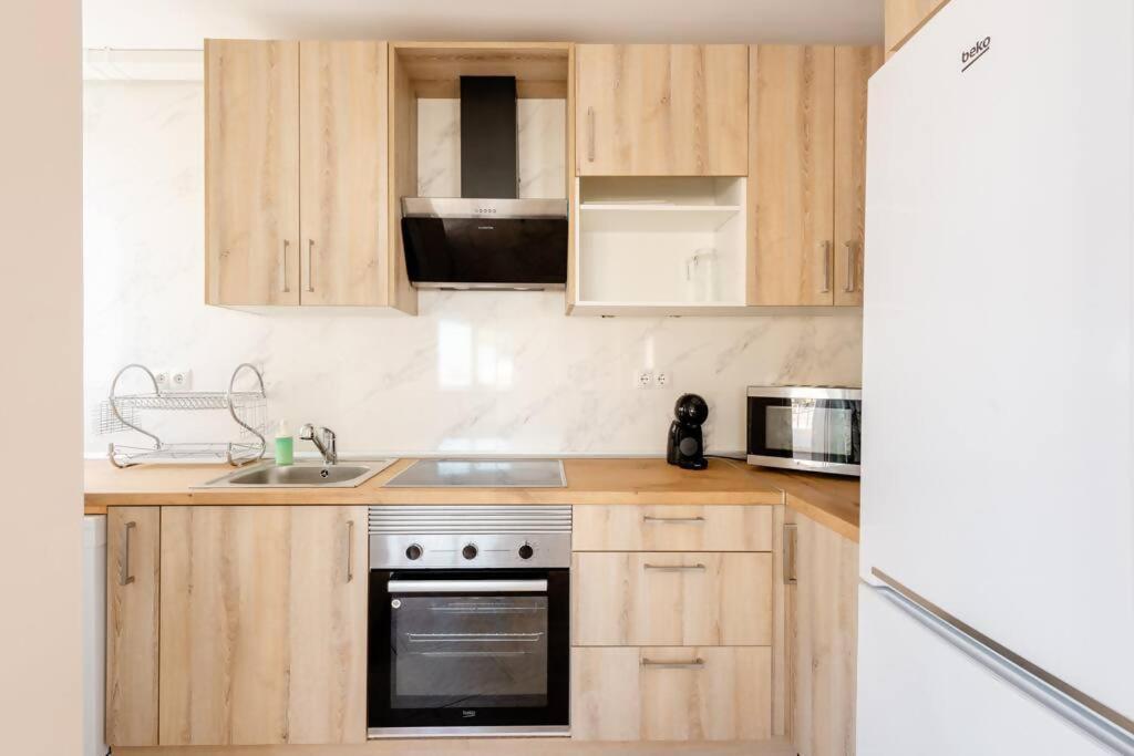 Amplio Con Vistas Al Mar Y Piscina En Benalmadena Apartment Ngoại thất bức ảnh