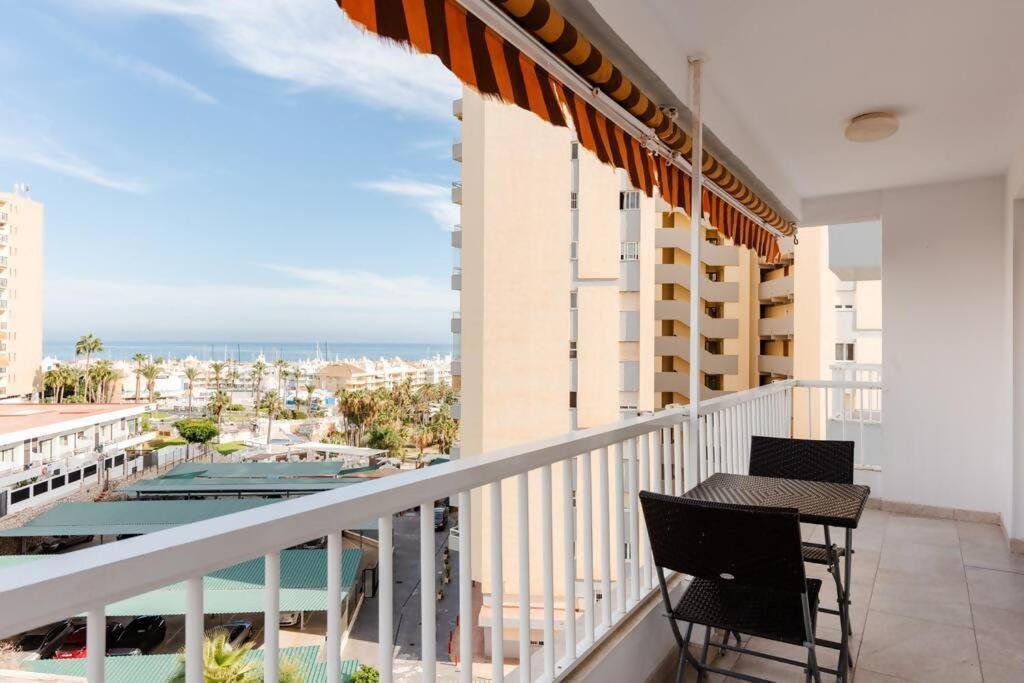 Amplio Con Vistas Al Mar Y Piscina En Benalmadena Apartment Ngoại thất bức ảnh