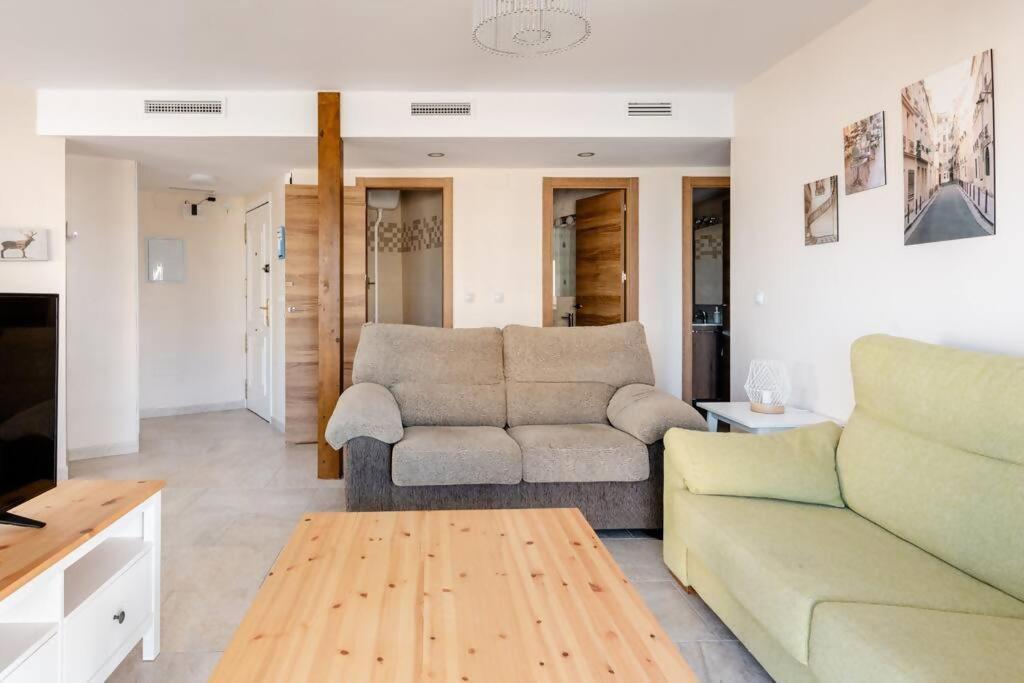 Amplio Con Vistas Al Mar Y Piscina En Benalmadena Apartment Ngoại thất bức ảnh