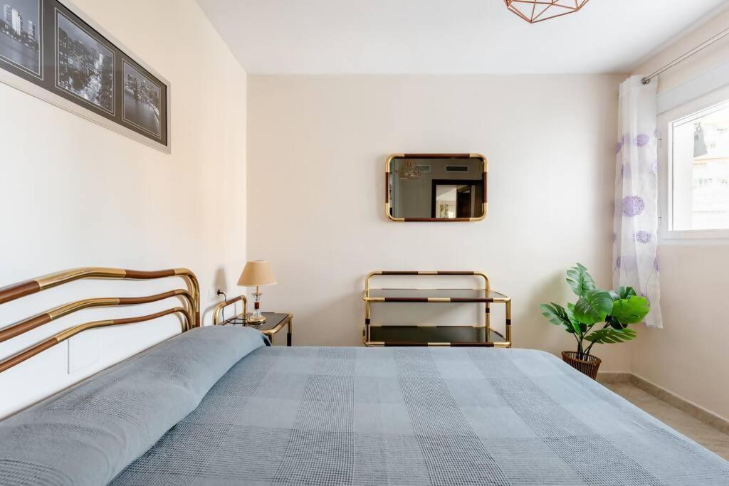 Amplio Con Vistas Al Mar Y Piscina En Benalmadena Apartment Ngoại thất bức ảnh