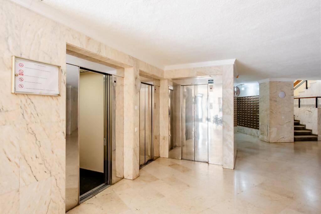 Amplio Con Vistas Al Mar Y Piscina En Benalmadena Apartment Ngoại thất bức ảnh
