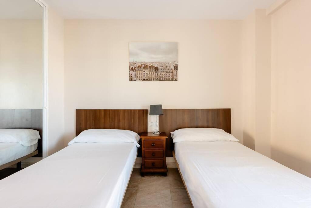 Amplio Con Vistas Al Mar Y Piscina En Benalmadena Apartment Ngoại thất bức ảnh