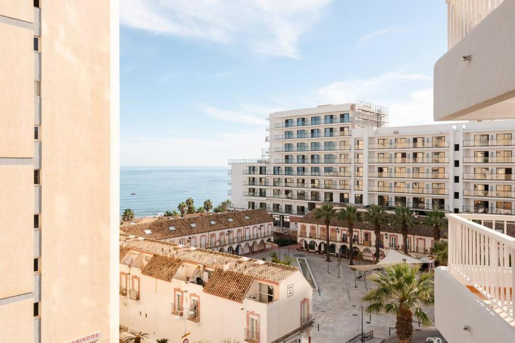 Amplio Con Vistas Al Mar Y Piscina En Benalmadena Apartment Ngoại thất bức ảnh