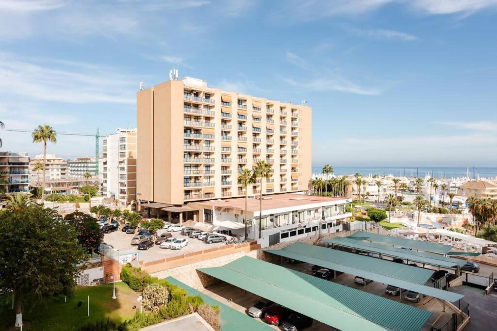 Amplio Con Vistas Al Mar Y Piscina En Benalmadena Apartment Ngoại thất bức ảnh