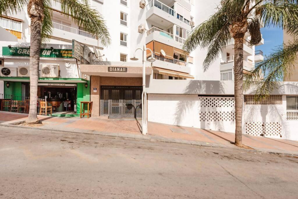 Amplio Con Vistas Al Mar Y Piscina En Benalmadena Apartment Ngoại thất bức ảnh
